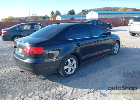 2014 Volkswagen Jetta 2.0L Tdi z USA, uszkodzony, nr VIN 3VW3L7AJ8EM384261